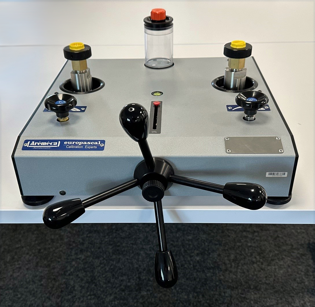 europascal CH3 Hydraulic Pressure Generator